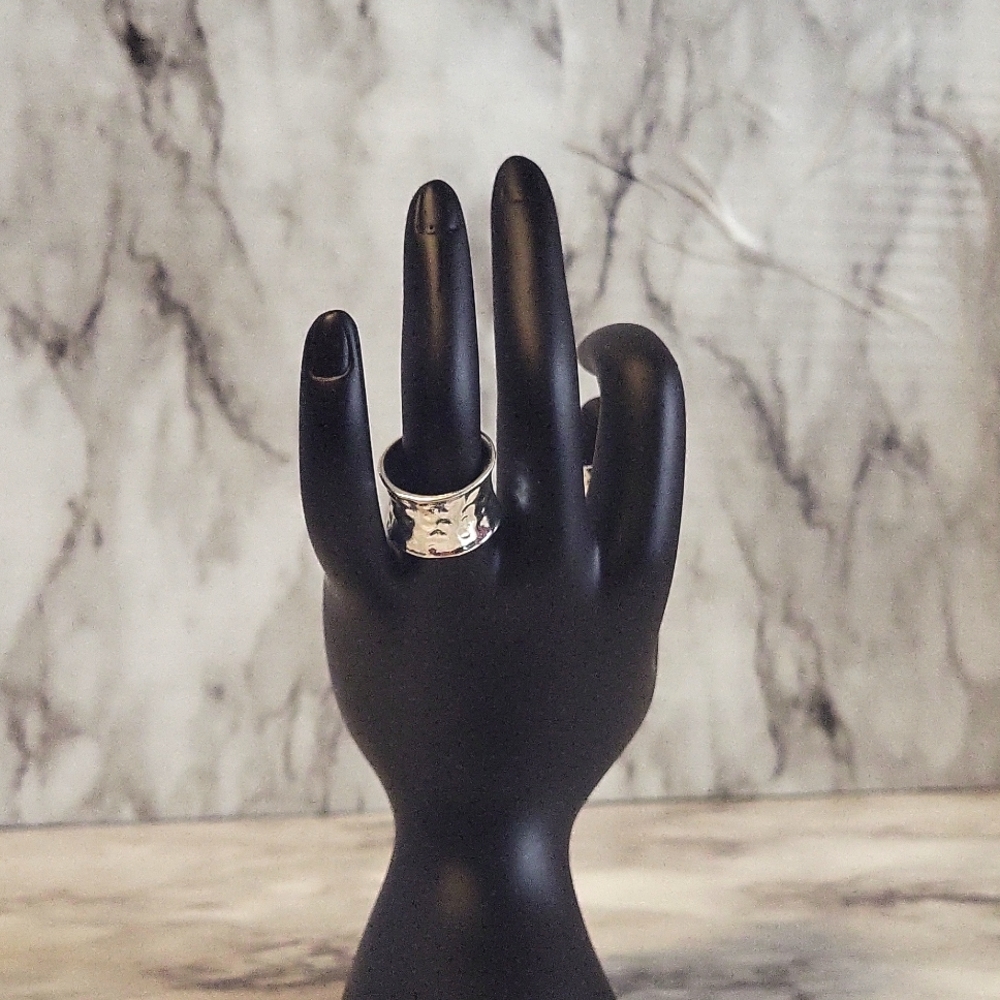Fashion Shaped Alloy Hand Hammered Chunky Rings for Women Size 7 - Picture 12 of 15